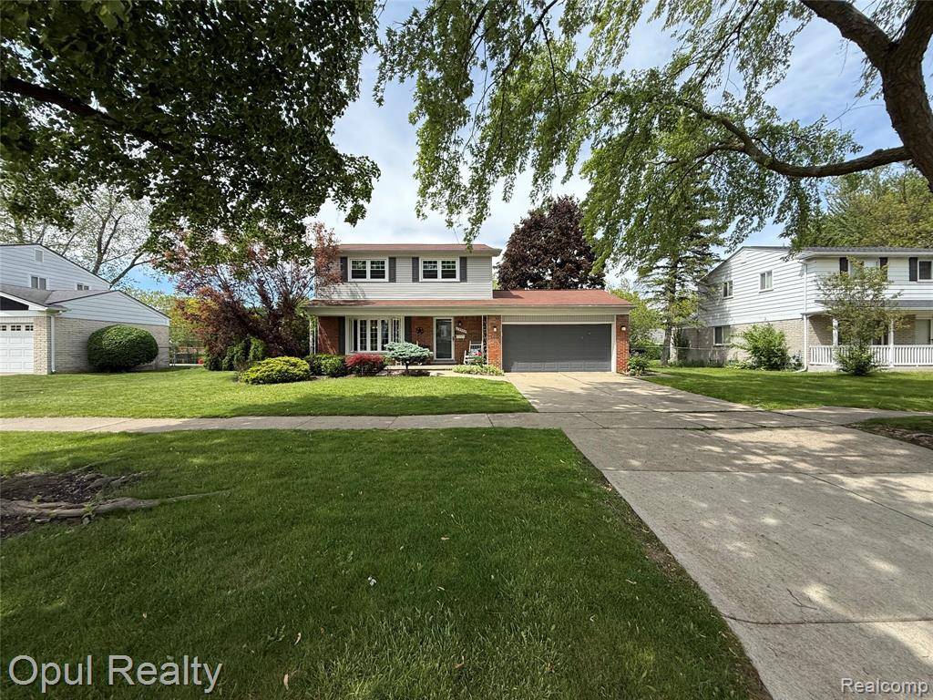 Livonia, MI 48154,29902 Lyndon Street