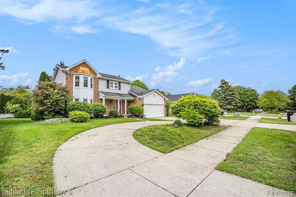 Waterford Twp, MI 48327,7674 Woodside Place