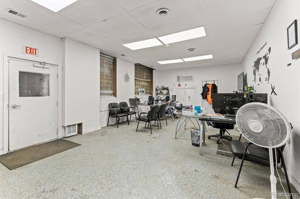 Detroit, MI 48227,12950 LYNDON Street
