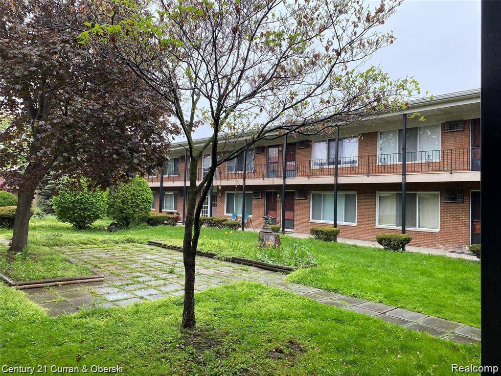 Redford Twp, MI 48239,25301 5 mile road #120