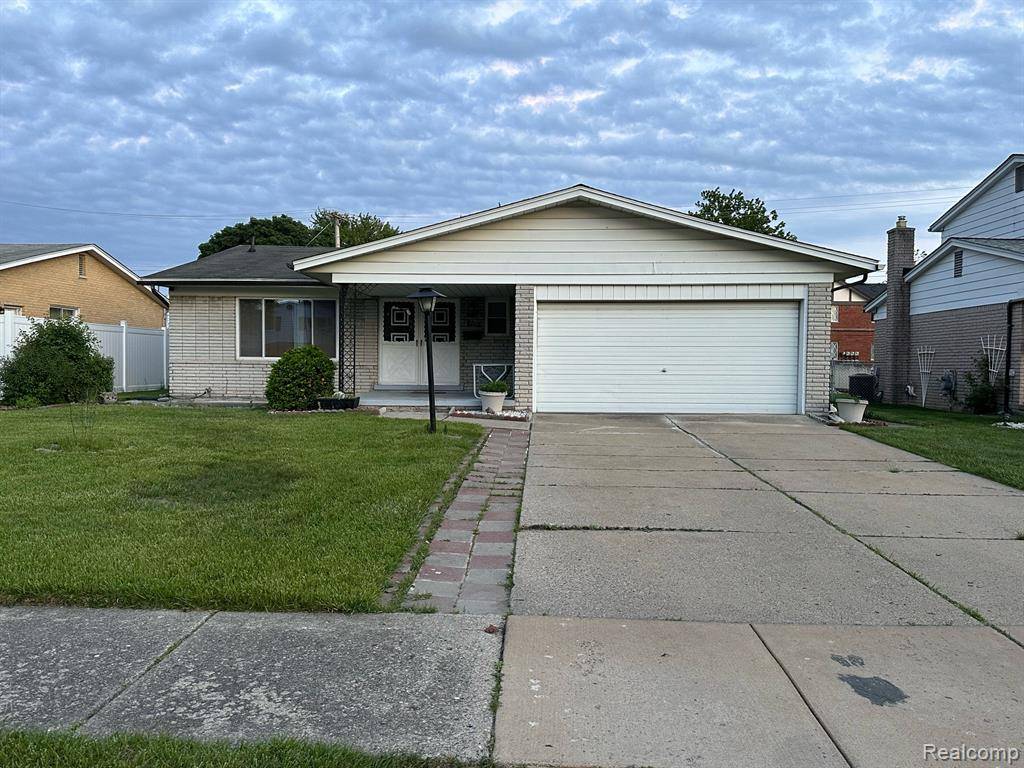 Sterling Heights, MI 48310,3942 Byrd Drive