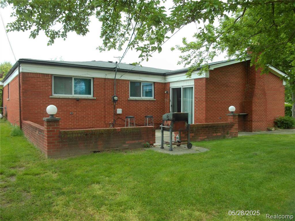 Sterling Heights, MI 48310,36890 WEBER Drive