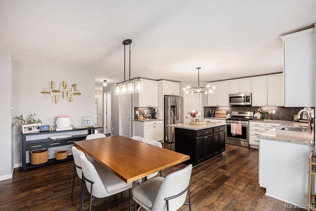 Fenton Twp, MI 48451,13210 River Bend Drive