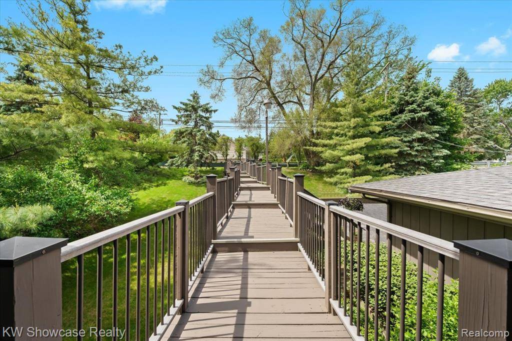 Commerce Twp, MI 48382,3428 Benstein Road