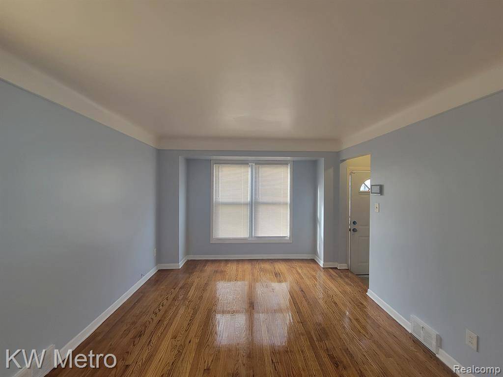Detroit, MI 48219,17564 GREENVIEW Avenue