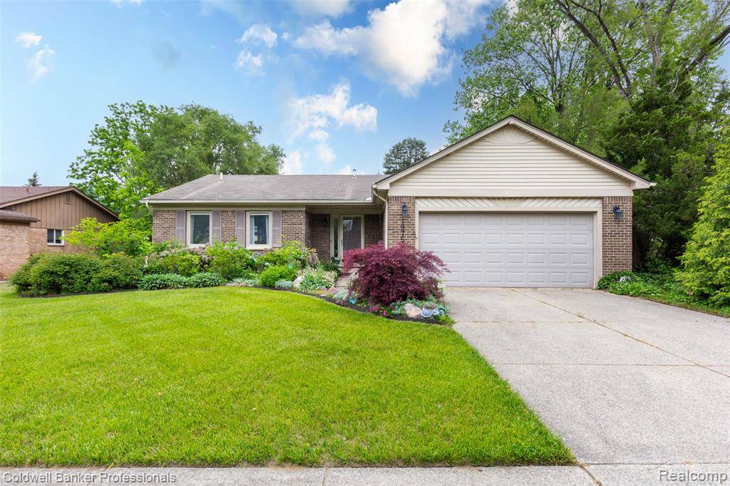 Troy, MI 48085,1975 Chancery Drive