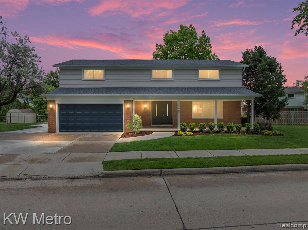 Grosse Pointe Woods, MI 48236,1607 Yorktown Street