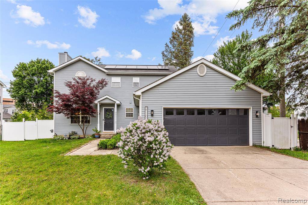 Farmington Hills, MI 48336,21106 Collingham Avenue