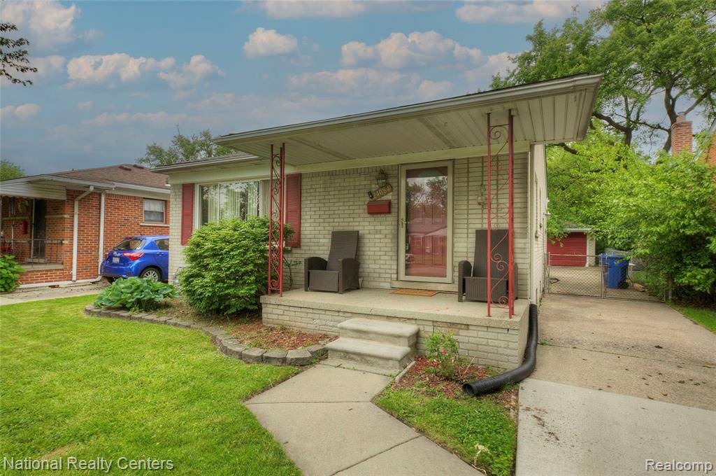 Dearborn Heights, MI 48125,24084 Currier Street