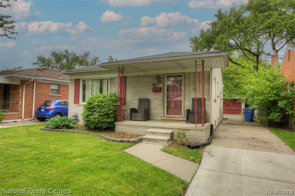 Dearborn Heights, MI 48125,24084 Currier Street