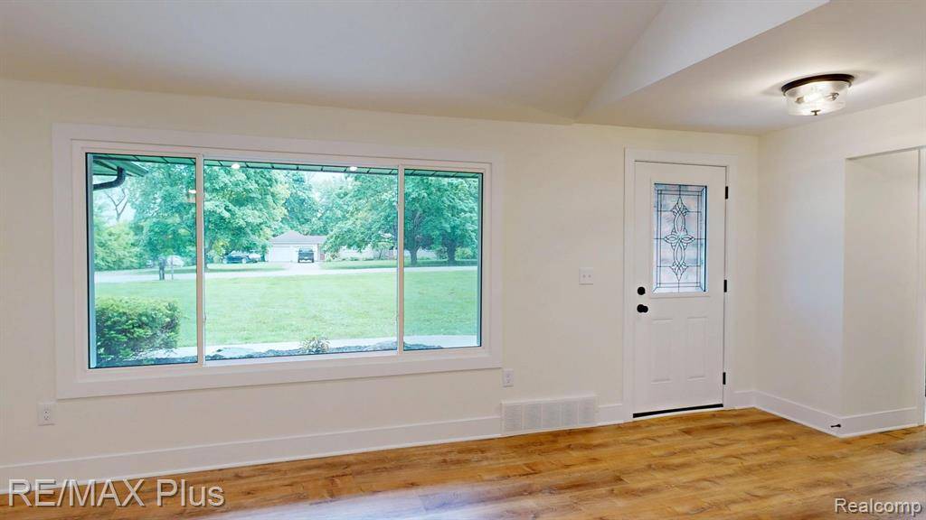 Lapeer Twp, MI 48446,1022 Turrill Road