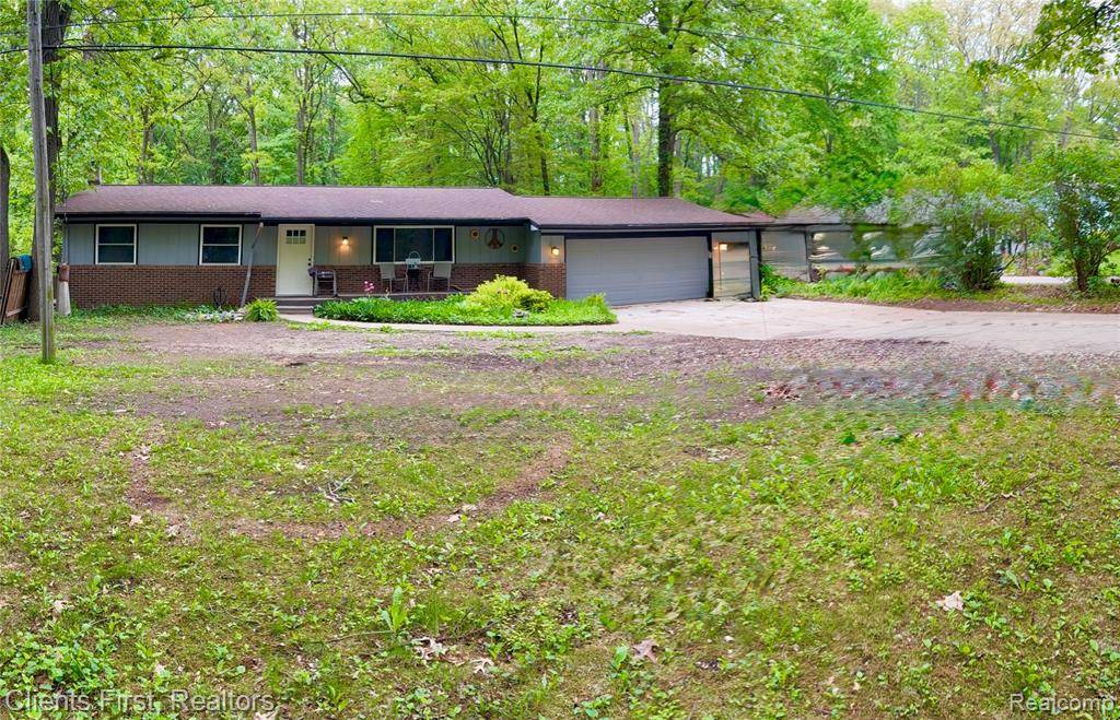 Howell, MI 48855,5844 Crandall Road