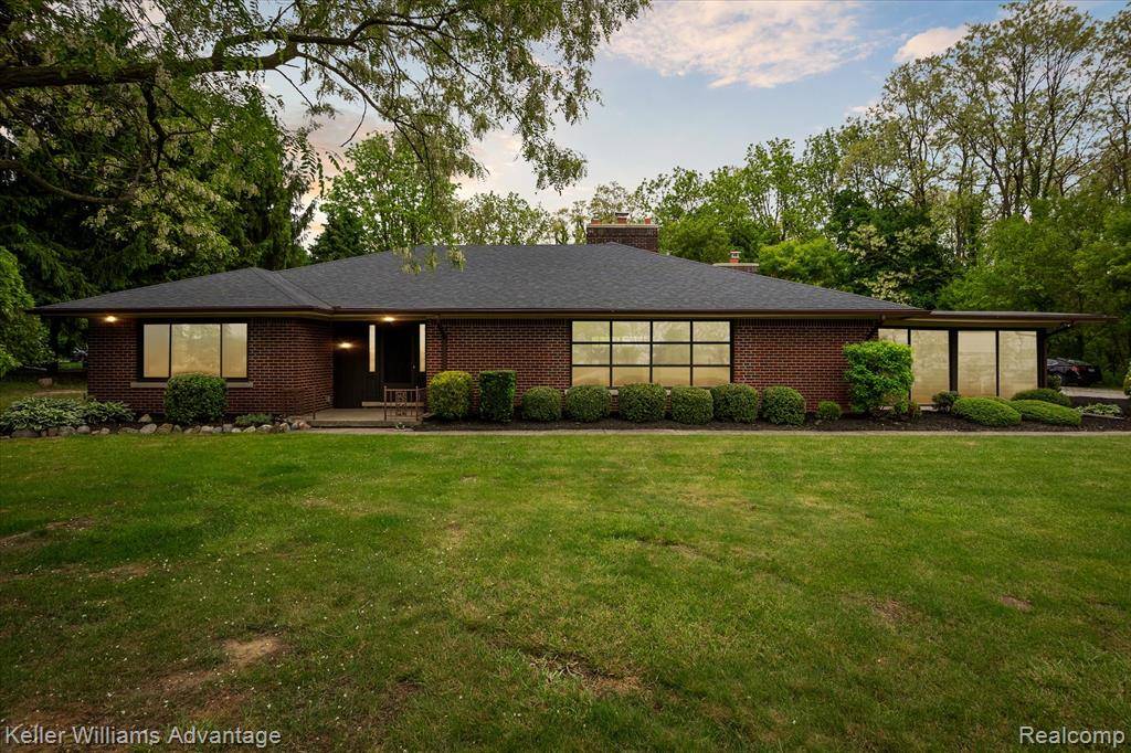 Lyon Twp, MI 48165,58540 Grand River Ave