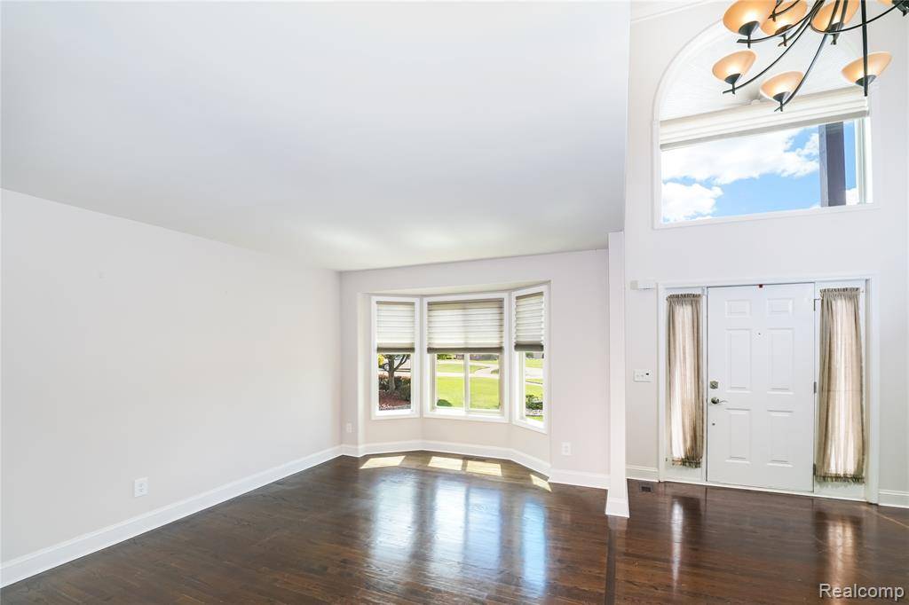 Clinton Twp, MI 48038,42105 Dorchester Court