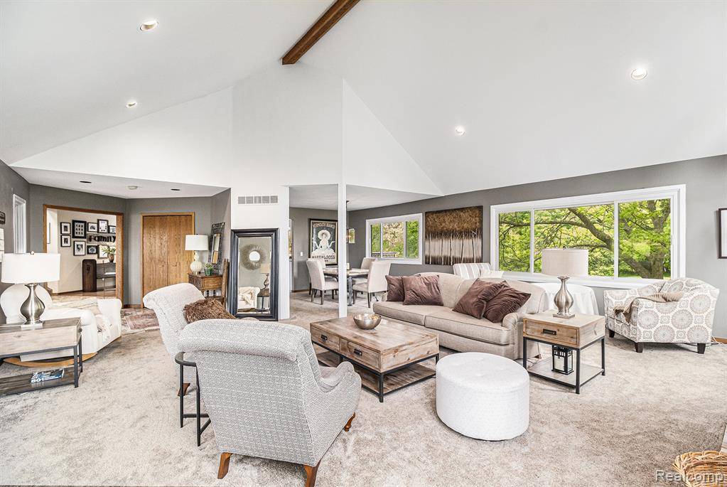 Orion Twp, MI 48348,1080 Meadow Crest Drive