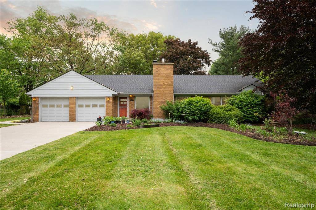Ann Arbor, MI 48103,1220 MINGLEWOOD Way