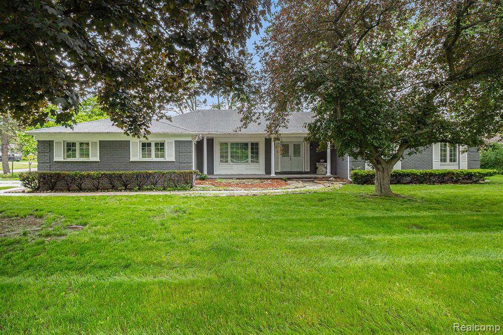 Grand Blanc, MI 48439,429 Bella Vista
