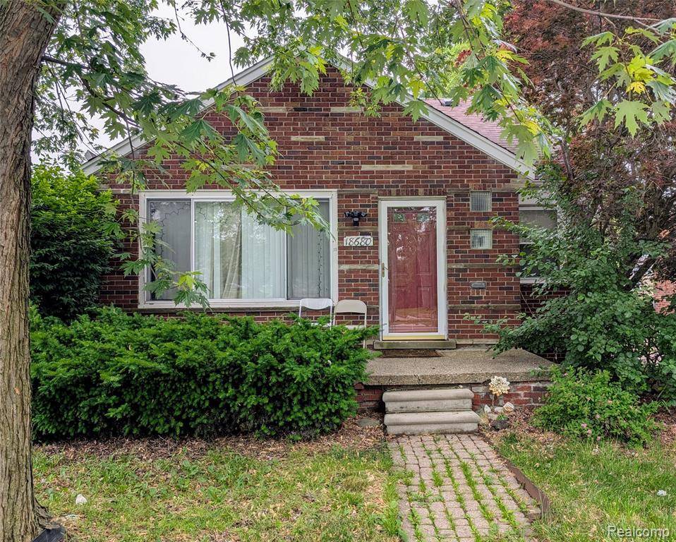 Eastpointe, MI 48021,18680 Rosetta Avenue