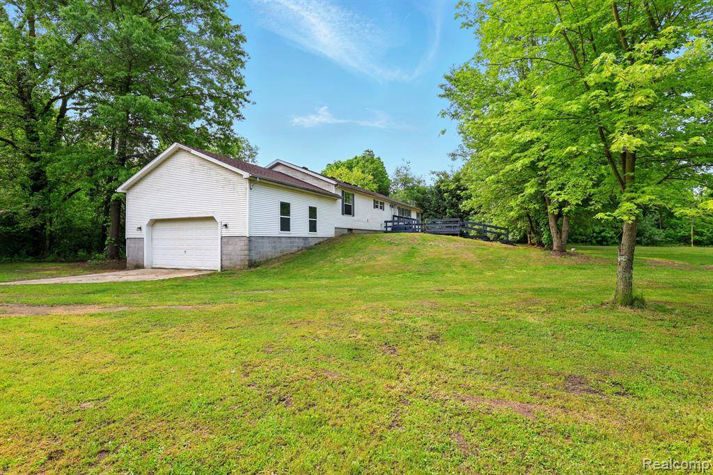 London Twp, MI 48160,10900 Tuttlehill Road