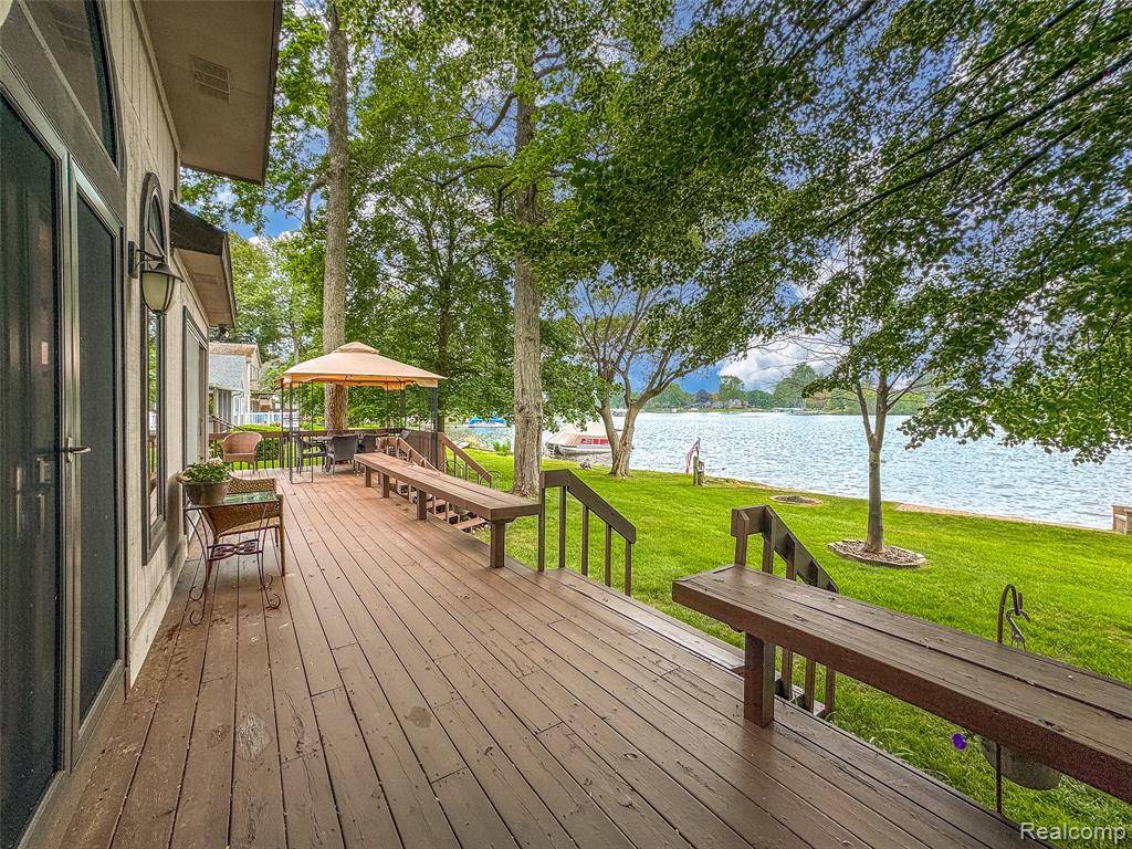 Highland Twp, MI 48356,3541 Highland Blvd