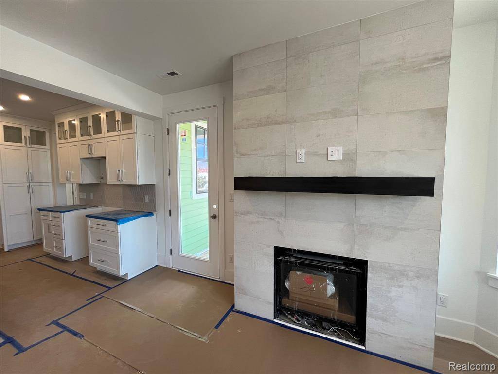 Northville, MI 48167,410 S Center Street