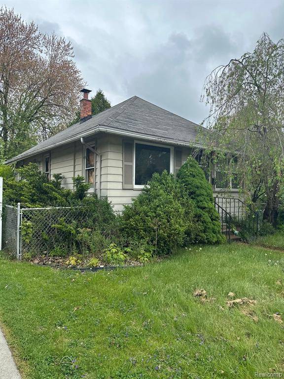 Mt. Clemens, MI 48043,318 Jones Street