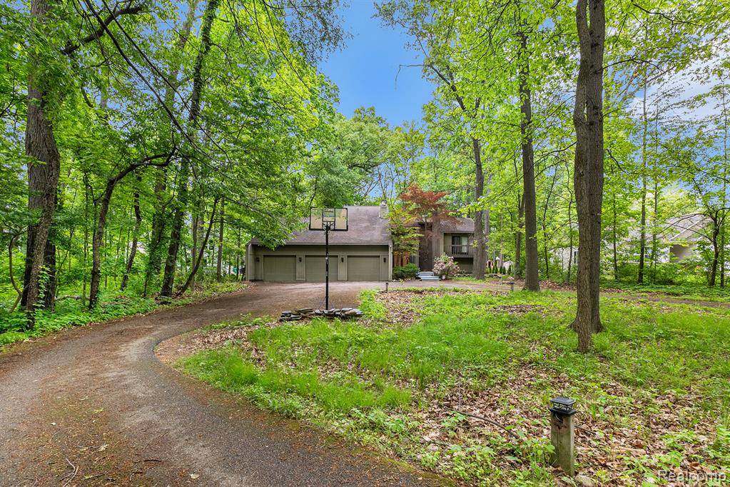 Commerce Twp, MI 48382,5130 Whitlow Court
