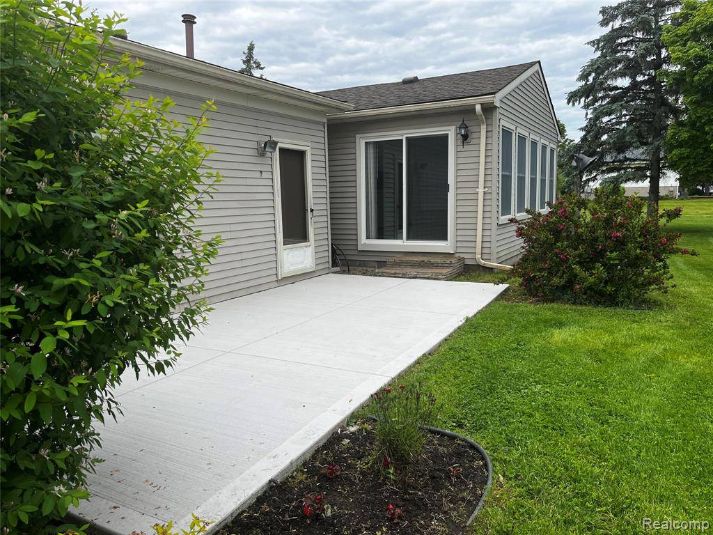 Berlin Twp, MI 48002,14924 Hough Road