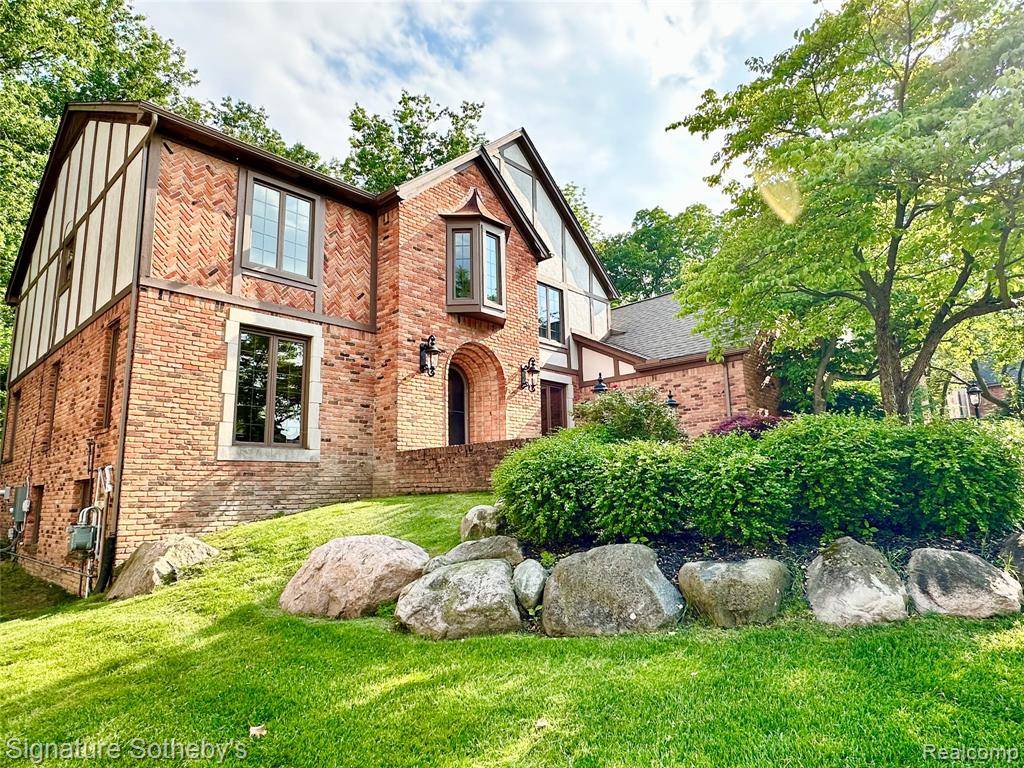 Rochester Hills, MI 48309,3079 Kenwood Drive