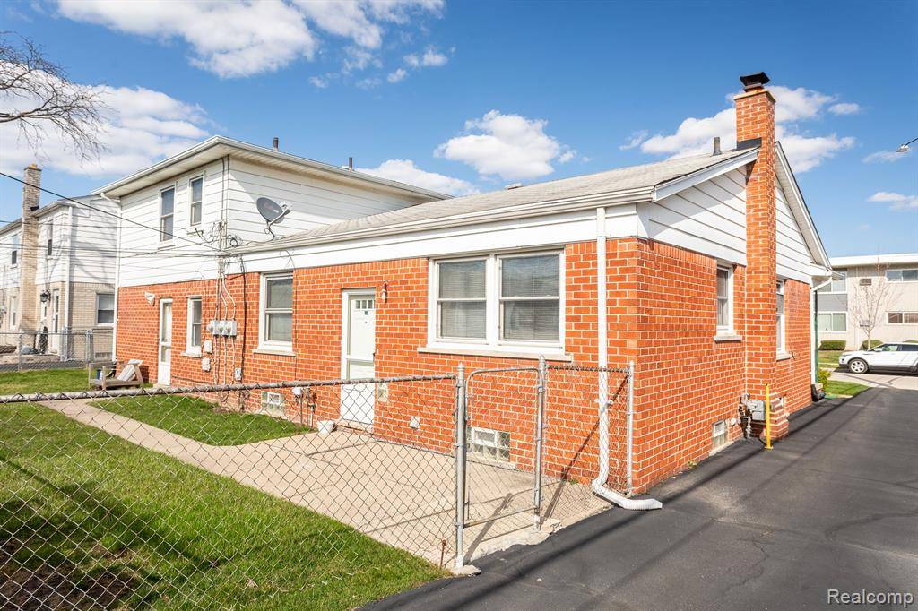 Royal Oak, MI 48073,4811 BRIARWOOD Avenue