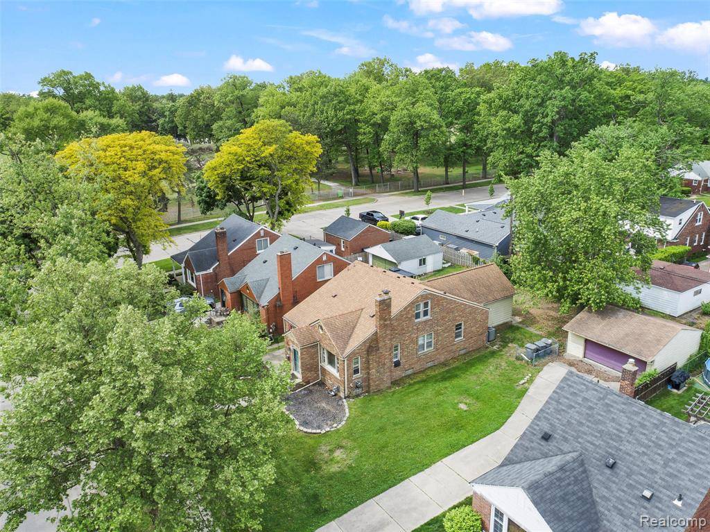 Dearborn, MI 48128,1121 N Lafayette Street