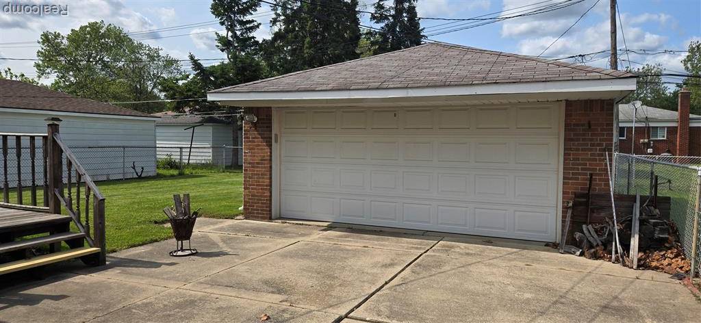 Dearborn Heights, MI 48127,26312 Warrington Street