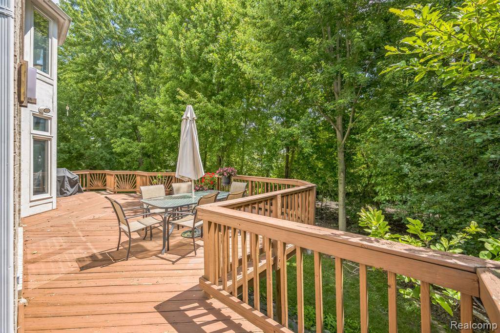 Farmington Hills, MI 48331,38049 Lantern Hill Court