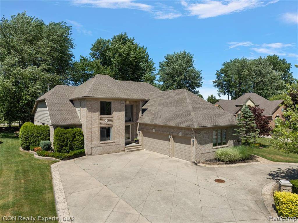 Macomb Twp, MI 48042,18529 Sumpter Forest Drive
