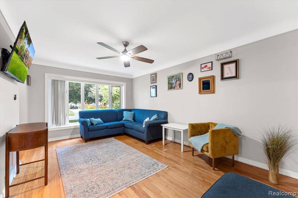 Allen Park, MI 48101,8148 Buckingham Avenue