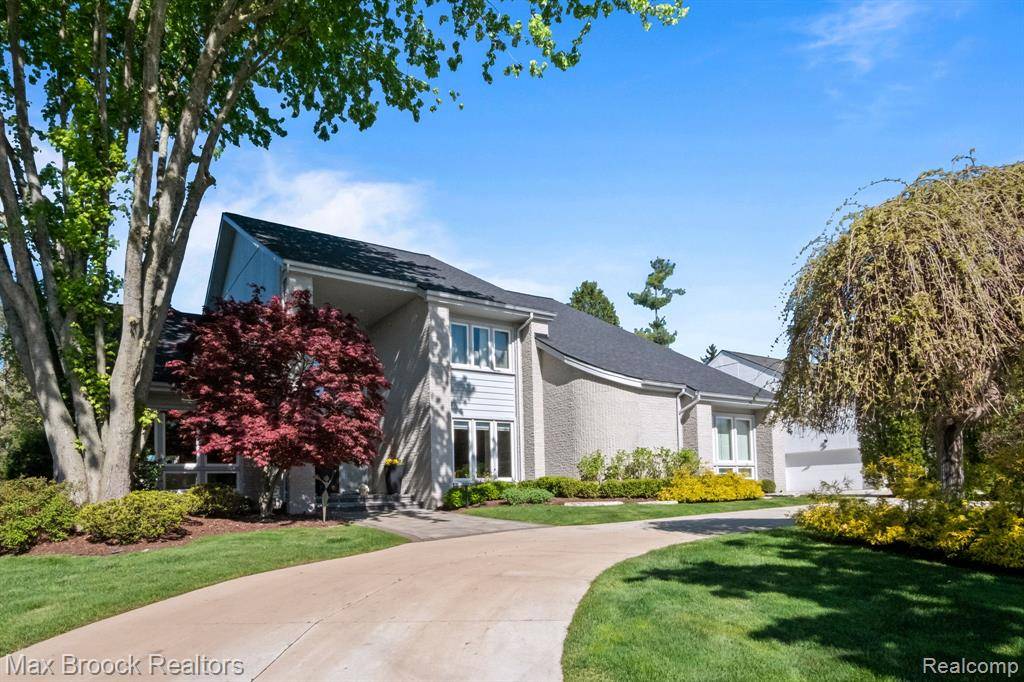 West Bloomfield Twp, MI 48322,6566 Bristol Drive