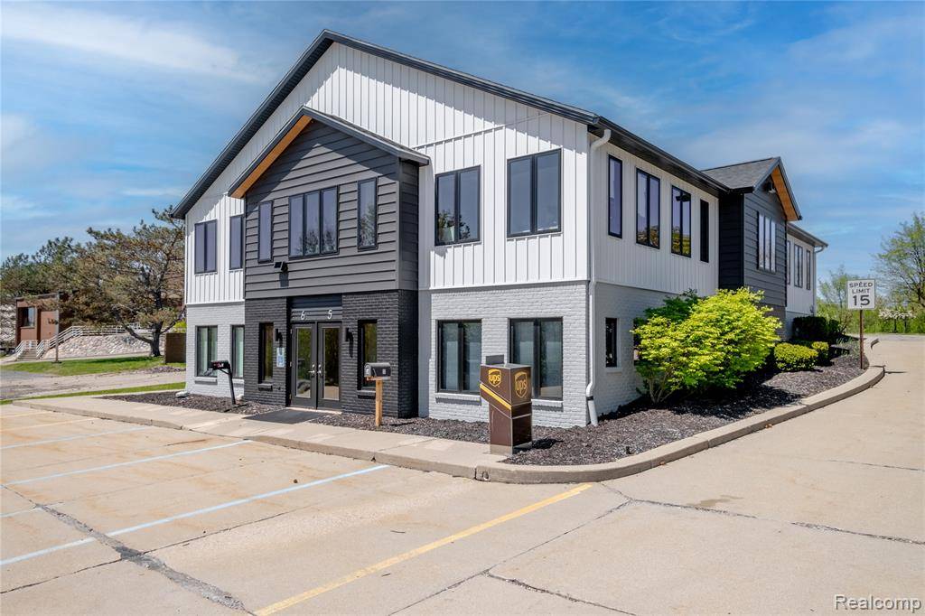 Grand Blanc, MI 48439,536 Perry Road 6