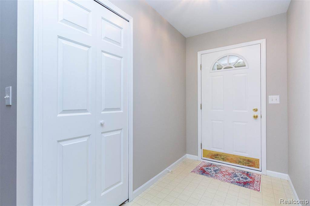New Baltimore, MI 48047,53395 Andrew Circle