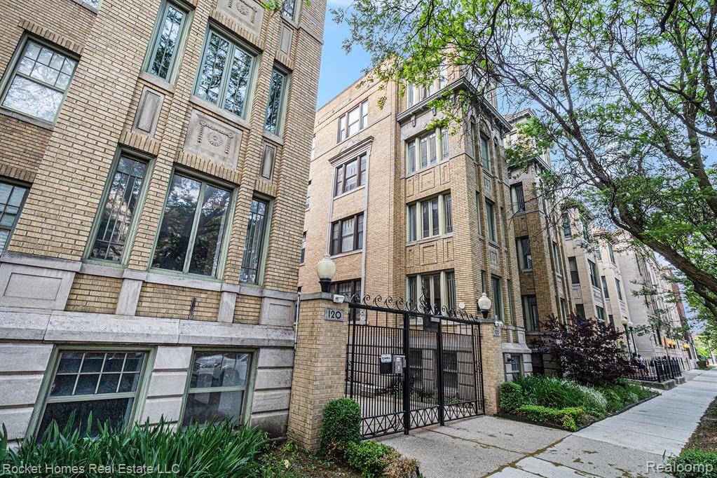 Detroit, MI 48202,120 Seward Street 412