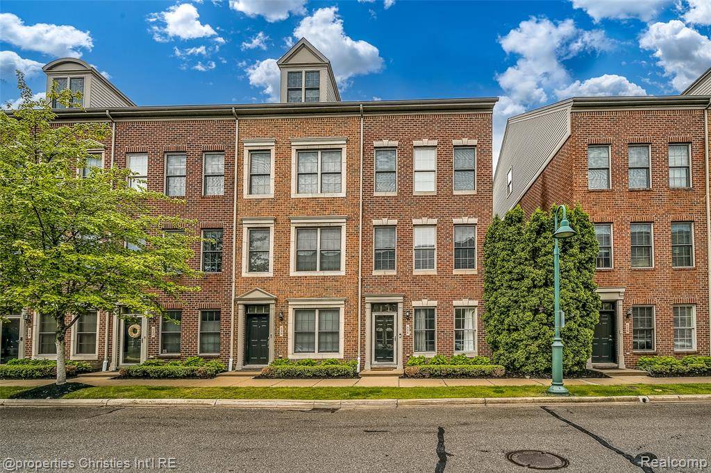 Birmingham, MI 48009,528 Graten Street