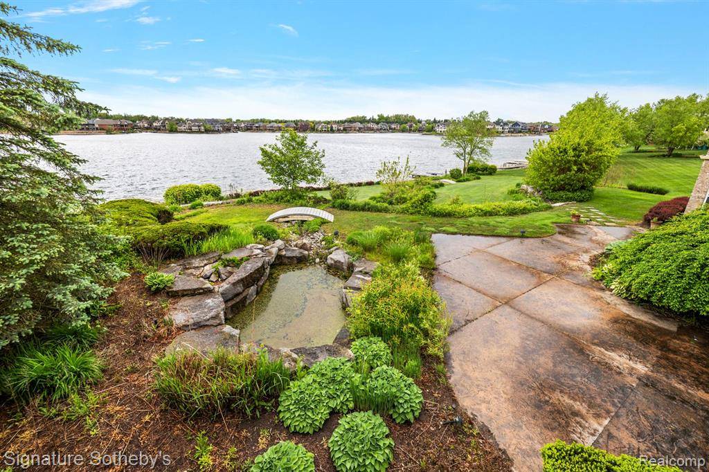 Green Oak Twp, MI 48178,10611 Lighthouse Point