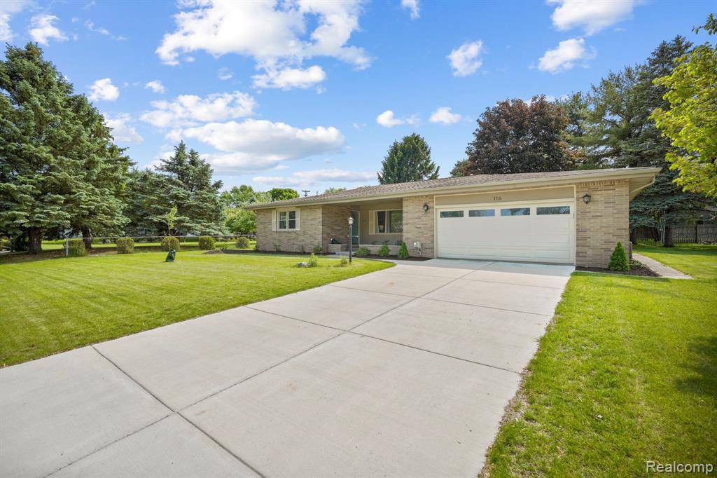 St. Louis, MI 48880,116 Surrey Road