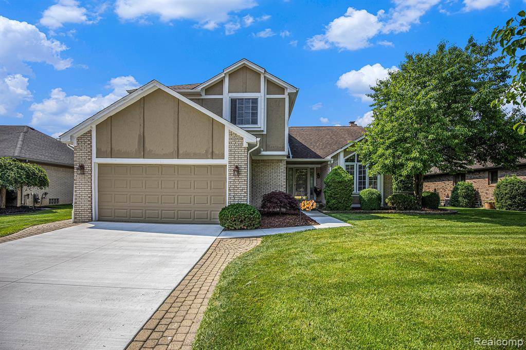Macomb Twp, MI 48042,16096 Violet Drive