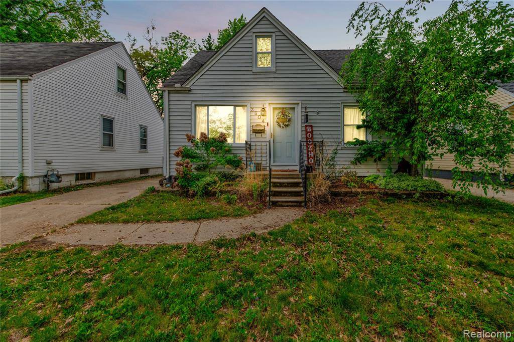 Dearborn, MI 48124,3504 Detroit Street