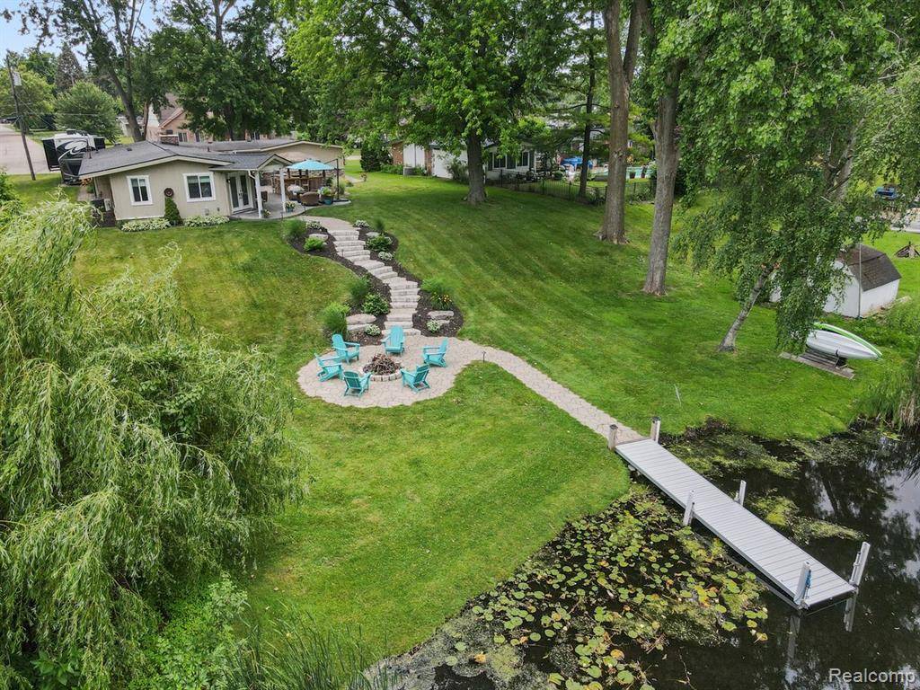 Wolverine Lake Vlg, MI 48390,2159 HELMSFORD Drive