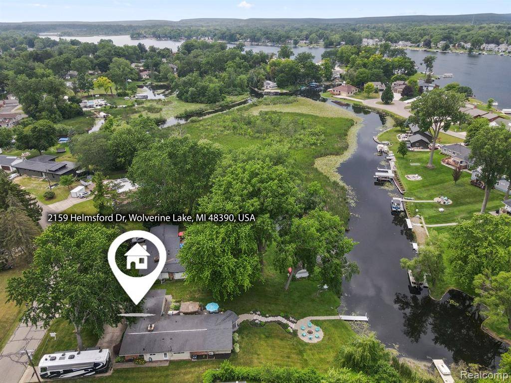 Wolverine Lake Vlg, MI 48390,2159 HELMSFORD Drive