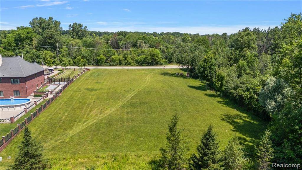 Novi, MI 48374,45547 W 9 Mile Road