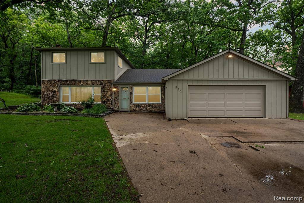 White Lake Twp, MI 48383,320 Elkinford Drive
