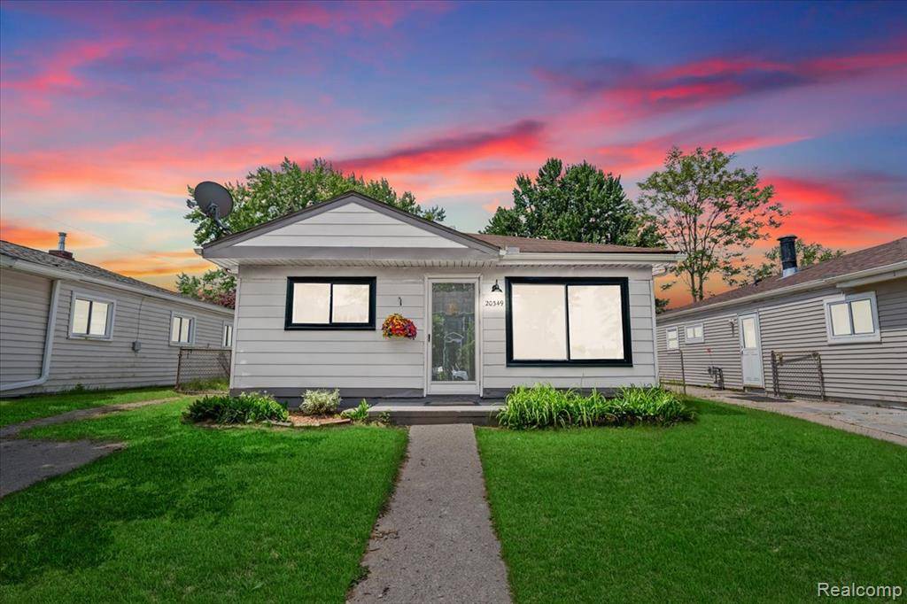 Livonia, MI 48152,20349 Floral Street