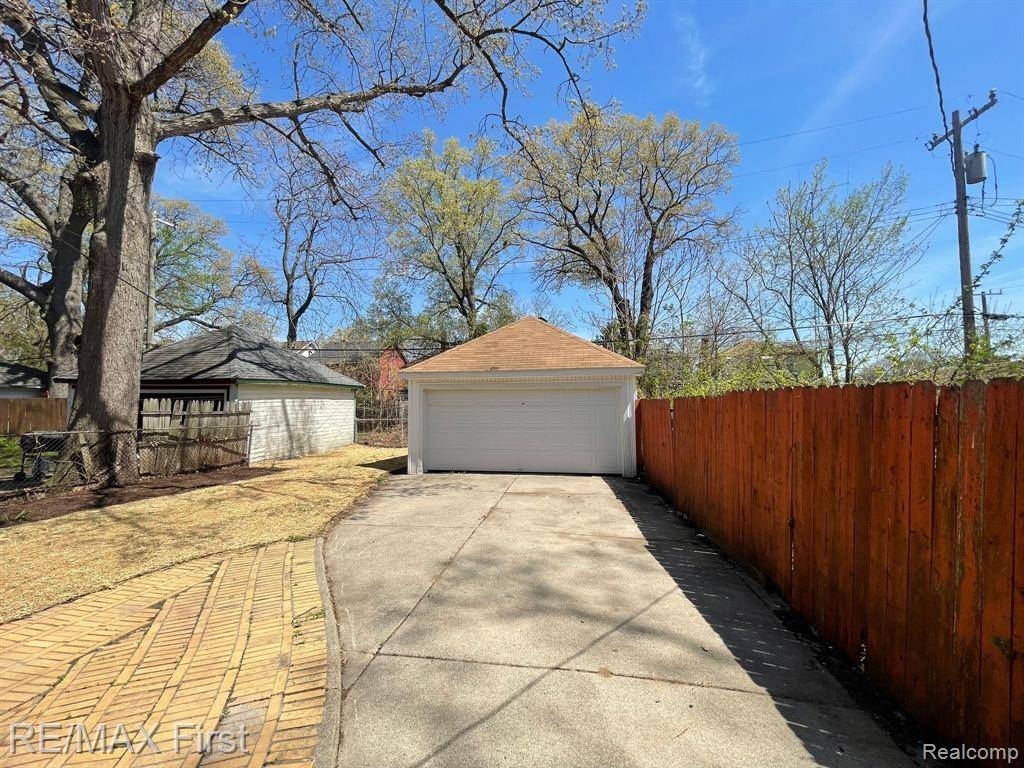 Detroit, MI 48221,16148 NORTHLAWN Street